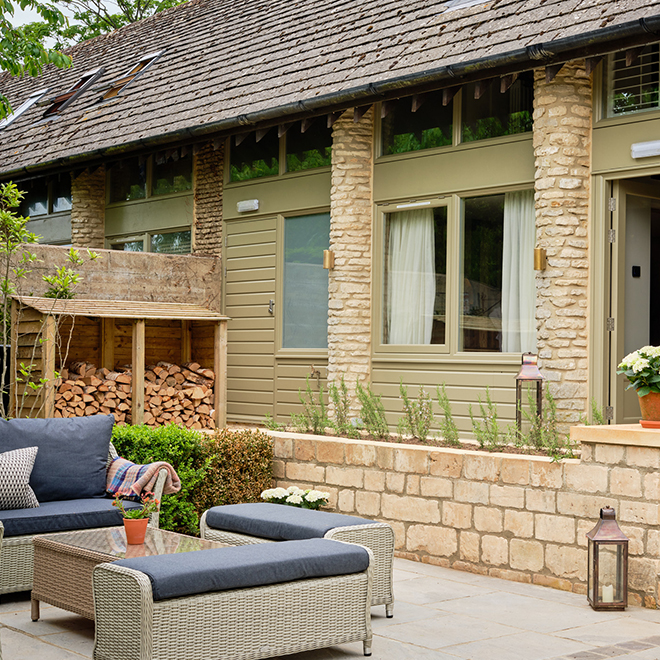Calcot-and-Spa-Barnsley Cottage